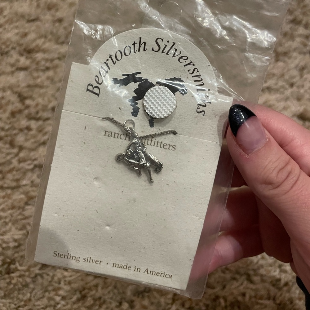 HORSE NECKLACE